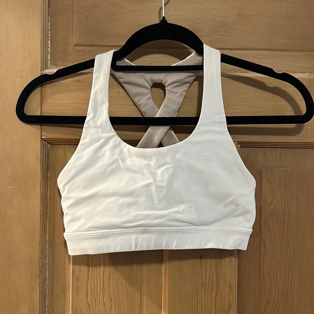 White Lululemon Sportsbra